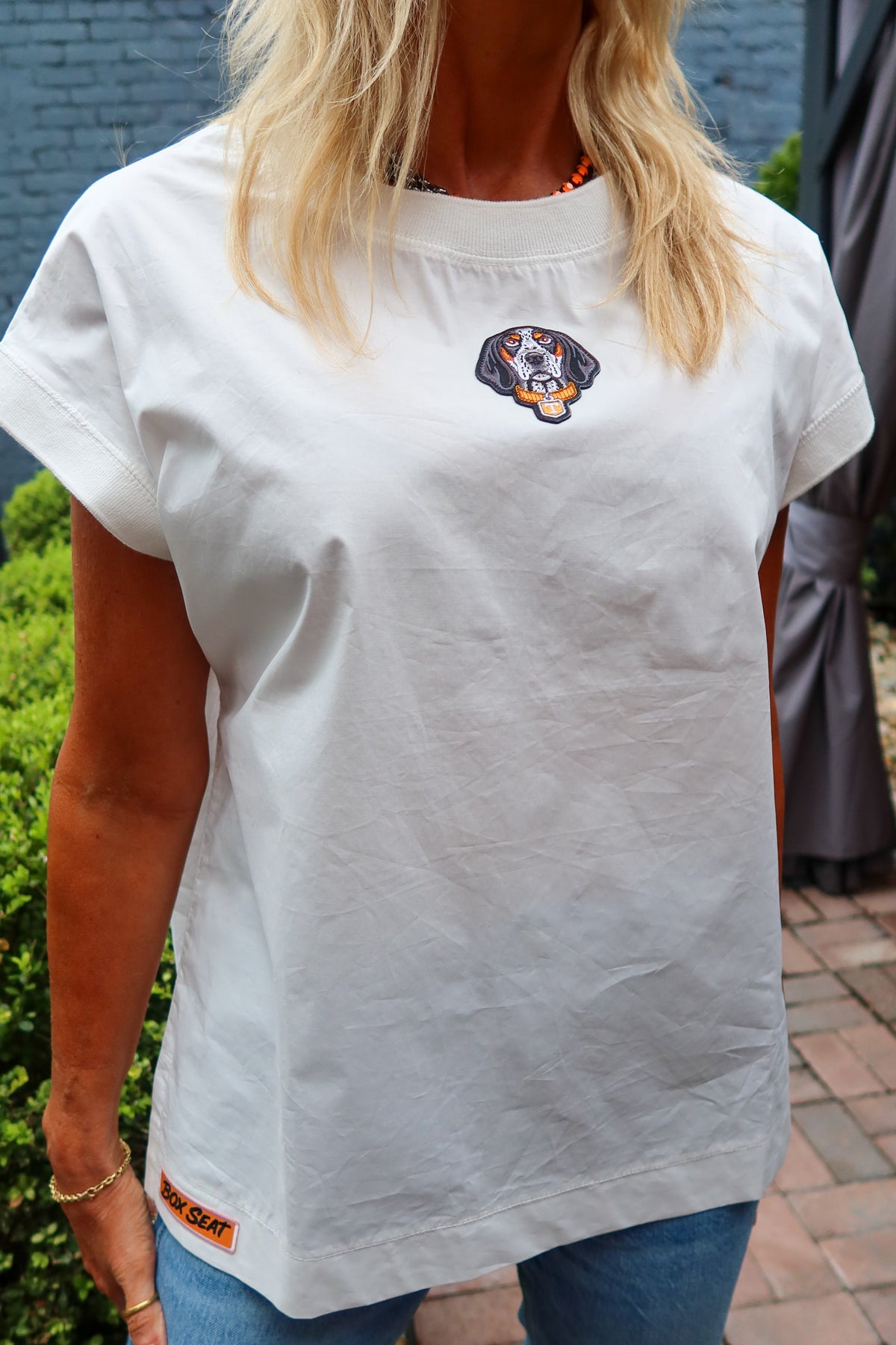 Crisp Cotton Cropped Sleeve with Smokey Patch